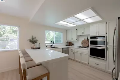 2031 Julius Ct, Walnut Creek, CA 94598 - Photo 6