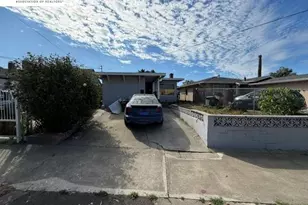 1824 99th Ave, Oakland, CA 94603 - Photo 2