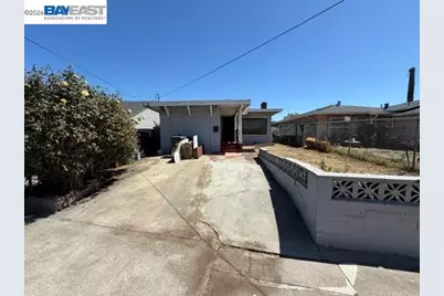 1824 99th Ave, Oakland, CA 94603 - Photo 1