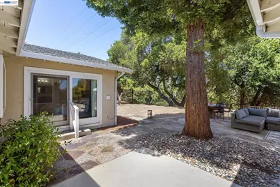 5736 Medallion Ct, Castro Valley, CA 94552 - Photo 52