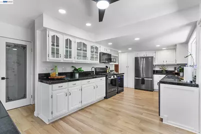 5736 Medallion Ct, Castro Valley, CA 94552 - Photo 20