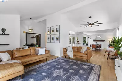 5736 Medallion Ct, Castro Valley, CA 94552 - Photo 14