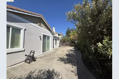 2440 Berkshire Ln, Brentwood, CA 94513 - Photo 22