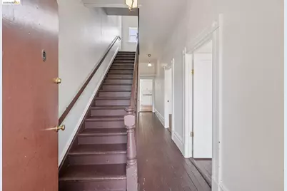1025 55th St, Oakland, CA 94608 - Photo 8
