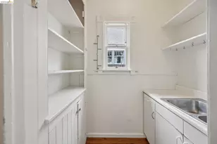 1025 55th St, Oakland, CA 94608 - Photo 20