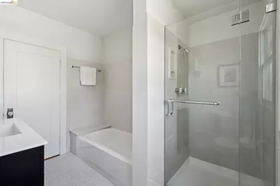 6115 Ocean View Dr, Oakland, CA 94618 - Photo 36