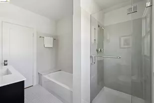 6115 Ocean View Dr, Oakland, CA 94618 - Photo 36
