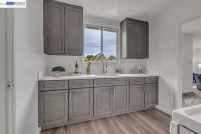 172 Hunter Ave, Oakland, CA 94603 - Photo 8