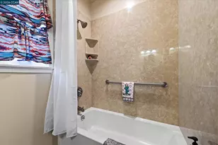 1002 Warren St, Martinez, CA 94553 - Photo 20