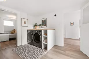 452 44th St, Oakland, CA 94609 - Photo 32