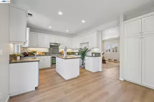 2628 Photinia Ct, Pleasanton, CA 94588 - Photo 18