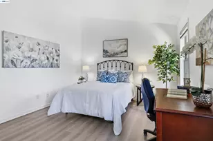 8040 Mountain View Dr, Pleasanton, CA 94588 - Photo 16