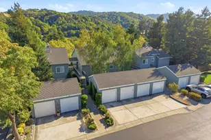 8040 Mountain View Dr, Pleasanton, CA 94588 - Photo 26