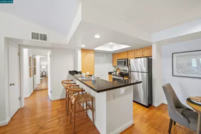 2530 Oak Rd #303, Walnut Creek, CA 94597 - Photo 14