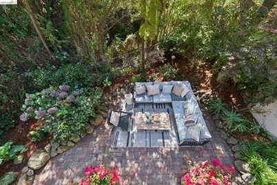 1100 Tevlin St, Albany, CA 94706 - Photo 22