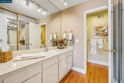1652 Siskiyou Dr, Walnut Creek, CA 94598 - Photo 22