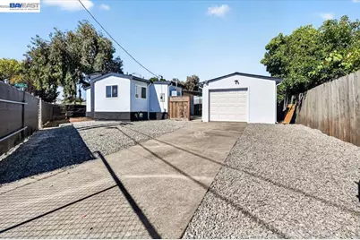 605 Tyler St, Oakland, CA 94603 - Photo 4