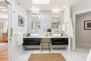 5800 St Paul Ct, Oakland, CA 94618 - Photo 42