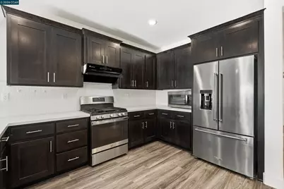 8300 Kevin Whiteley Dr, Elk Grove, CA 95757 - Photo 30