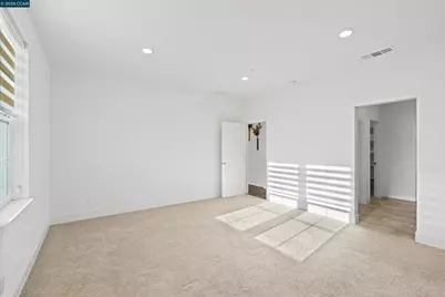 8300 Kevin Whiteley Dr, Elk Grove, CA 95757 - Photo 40