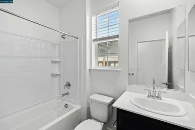 8300 Kevin Whiteley Dr, Elk Grove, CA 95757 - Photo 16