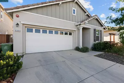 8300 Kevin Whiteley Dr, Elk Grove, CA 95757 - Photo 10