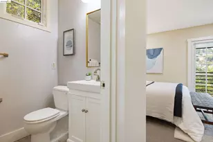695 Florence, Oakland, CA 94618 - Photo 12