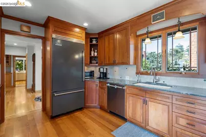 8765 Terrace Drive, El Cerrito, CA 94530 - Photo 22