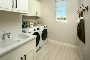 381 Elderberry Wy, Napa, CA 94558 - Photo 16