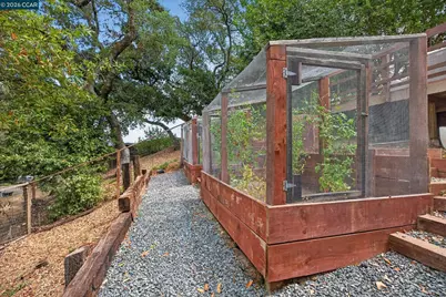 521 Tahos Rd, Orinda, CA 94563 - Photo 32