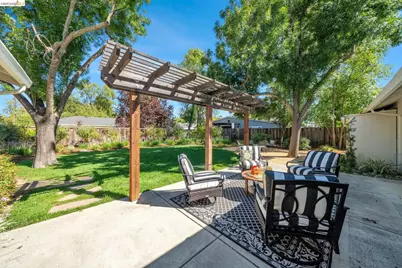 1585 Violet, Pleasant Hill, CA 94523 - Photo 38