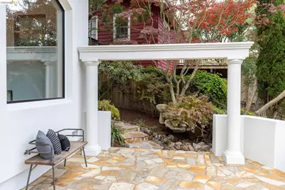 6228 Swainland Rd, Oakland, CA 94611 - Photo 14