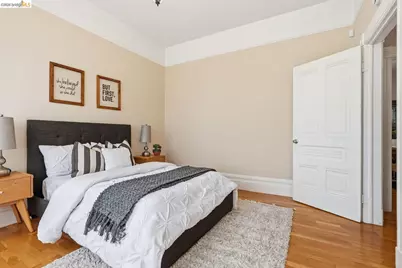 560 45th St, Oakland, CA 94609 - Photo 24