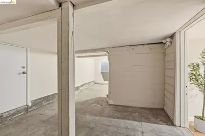 560 45th St, Oakland, CA 94609 - Photo 58