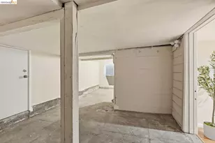 560 45th St, Oakland, CA 94609 - Photo 58
