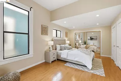 560 45th St, Oakland, CA 94609 - Photo 26