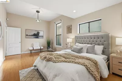 560 45th St, Oakland, CA 94609 - Photo 28