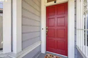560 45th St, Oakland, CA 94609 - Photo 2