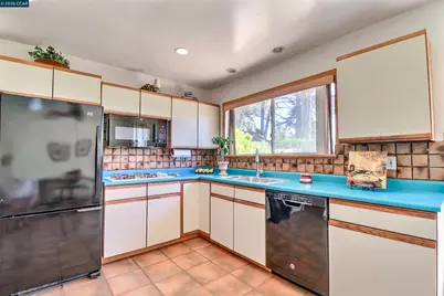 6830 Del Monte Ave, Richmond, CA 94805 - Photo 16