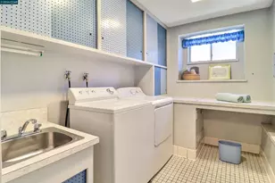6830 Del Monte Ave, Richmond, CA 94805 - Photo 10