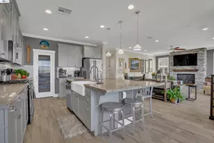 17863 Eastman Ct, Lathrop, CA 95330 - Photo 10