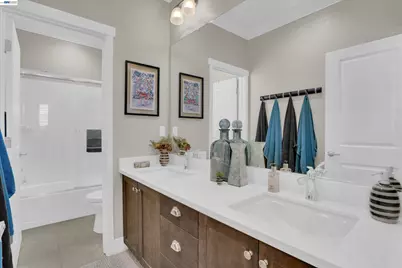 17863 Eastman Ct, Lathrop, CA 95330 - Photo 18