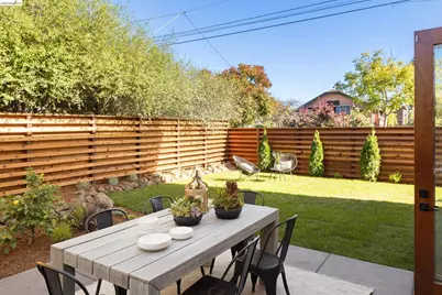 2619 Mathews St, Berkeley, CA 94702 - Photo 14