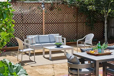 1161 61st St, Oakland, CA 94608 - Photo 30