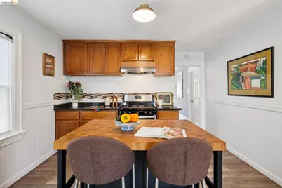 1161 61st St, Oakland, CA 94608 - Photo 24