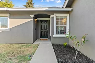 2713 Finlandia Ave, Modesto, CA 95358 - Photo 2