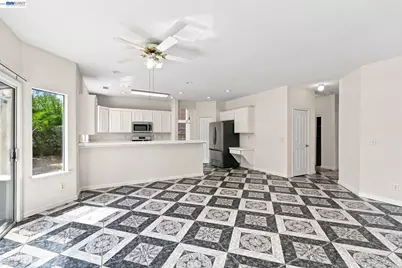 3276 Konig Ct, Stockton, CA 95206 - Photo 10