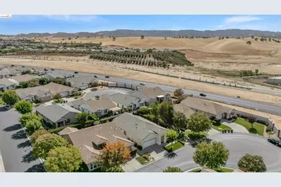 1852 Island Park Pl, Brentwood, CA 94513 - Photo 34