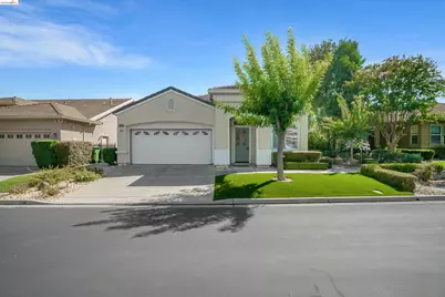 1852 Island Park Pl, Brentwood, CA 94513 - Photo 4