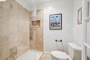2534 Carisbrook Dr, Oakland, CA 94611 - Photo 34